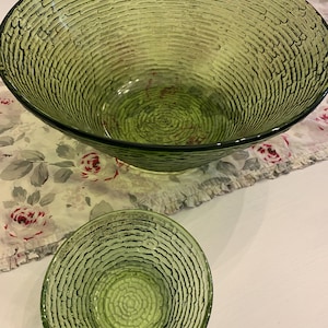 Vintage Avocado Green Chip And Dip Bowl Anchor Hocking Soreno