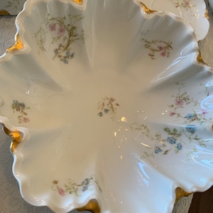 Gorgeous Haviland France Limoges Round Vegetable Or Fruit Bowl Pink And Blue Flowers