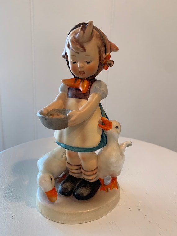 Hummel être patient figurine fille nourrir les canards - Etsy France