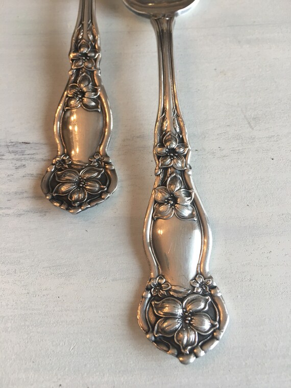 Vintage 1910 WM Rogers AA Silver Plated Citrus Spoons, Floral