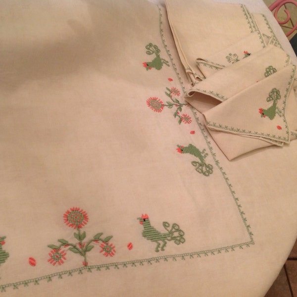 Vintage Linen Table Cloth Eight Napkins Chickens Roosters Pale Green Peach Embroidered Linens