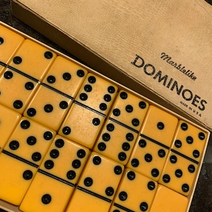 Dominoes Marblelike Standard Vintage Bakelite Old Dominoes