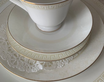 Wedgewood Athens Gold Greek Key Place Setting