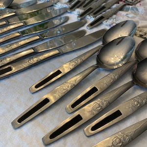 Vintage Hand Painted With Flowers Wooden Silverware Flatware Storage B –  Shop Cool Vintage Decor