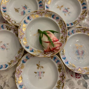 Shabby Chic Set Of Six Hand Painted Vintage Berry or Fruit Bowls