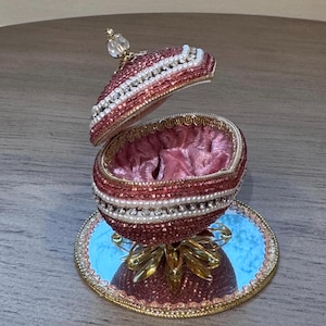 卵ファベルジェ 本物の卵殻 手作り きらめくベルベット マルーン フローラル ジュエリーボックス