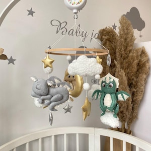 Dragon mobile.Dragon nursery baby mobile.Dragon Theme Baby Mobile for Nursery - Gender Neutral Infant Decor.Dragon Baby Mobile -Newborn Gift
