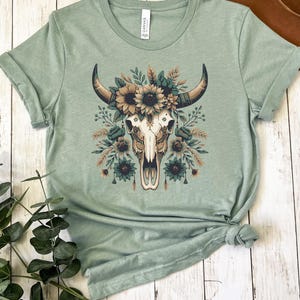 Western Boho Teal Floral Skull Tee, Steer Skull Shirt, Floral Bull Head T-Shirt, Southwest Desert Top, Boho Cowgirl Clothing, Ranch Style