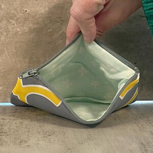 Monedero: Gris y Amarillo