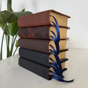NIV Lederbibel | Vollnarbenleder, Personalisieren, Rote Buchstabe, Großdruck, Persönliche Größe