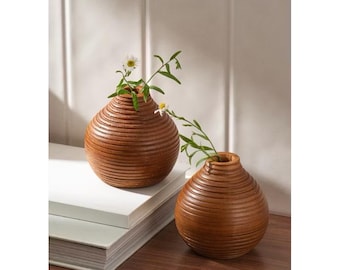 Houten vaas Ui-vormige vaas van mangohout | Handgemaakte houten vaas | Rustiek natuur | Moderne minimalistische vaas | Handgemaakte decoratieve vaas