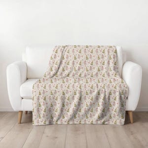 Warm Throw Blanket for Cozy Winter Nights, Decorative Home Accent, Soft Microfiber Throw for Winter, Warm Gift for Friends and Family