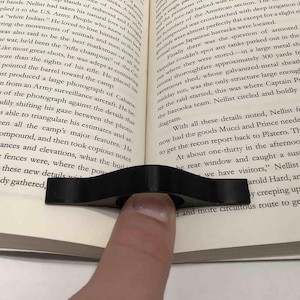 Book Page Holder 3D Printed, Triangle Book Holder, Thumb Page Holder, Page Maker, Gifts For Book Lovers