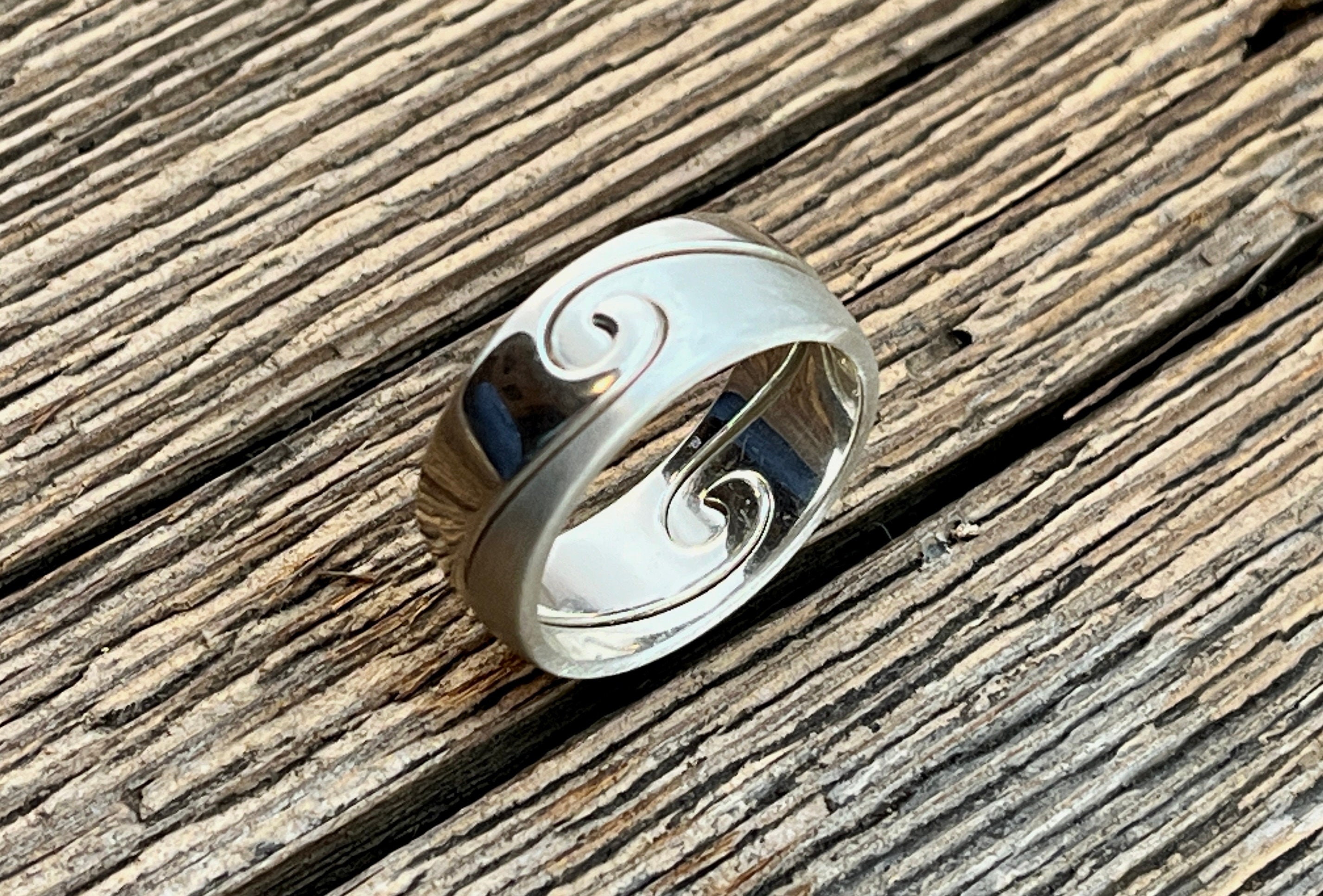 Silver Narrow Wave Ring - Etsy
