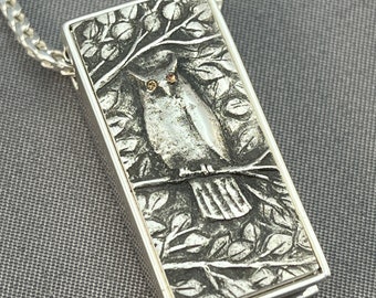 256 GB USB flash drive necklace - Owl with Yellow Sapphire Eyes