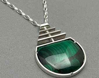 Shimmering Malachite Pendant Necklace
