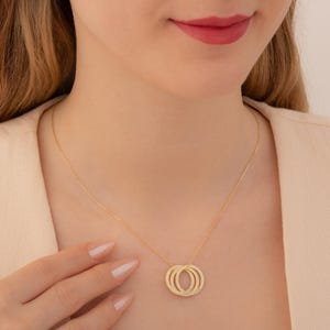 Personalized Russian Rings Necklace Custom Family Necklace Interlocking Circle Necklace Kids Name Ring Multi Ring Necklace Mothers Day Gift
