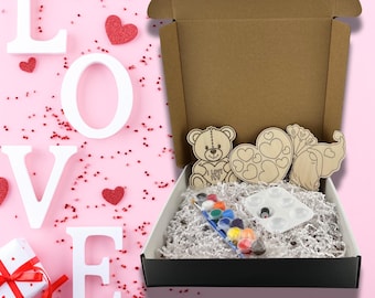 DIY Valentine's Day Painting Kit: Wooden Characters, Acrylic Paints, Magnets