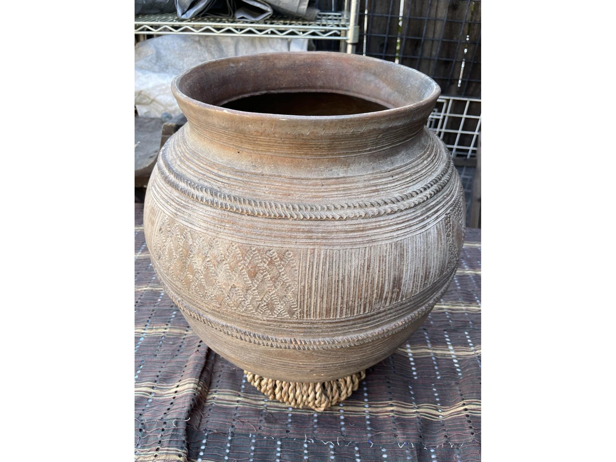 African clay water vessel - Etsy 日本