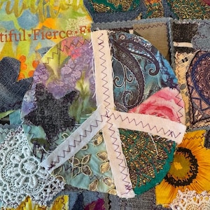 Parche de aplique con símbolo de la paz blanco bohemio: flores brillantes, estrella de encaje - Para coser o planchar - Hippie 14 cm