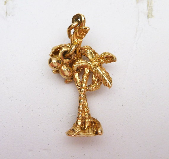 14k Twin Palm Trees with Coconuts Charm - image 3