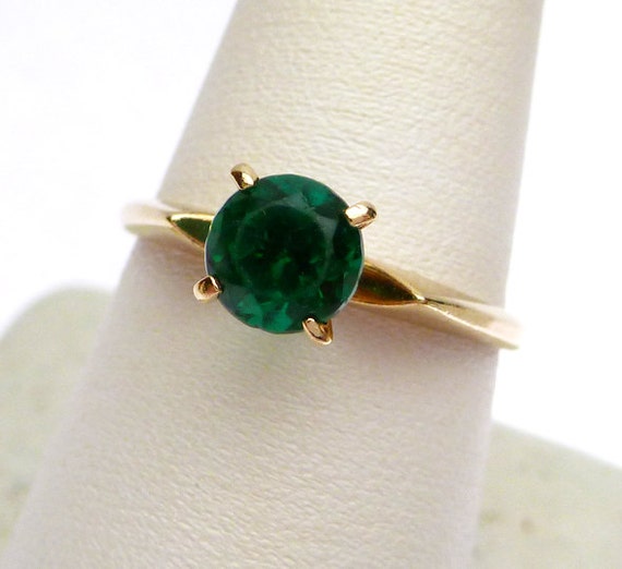 10 kt Synthetic May Birthstone Solitaire Ring 1950