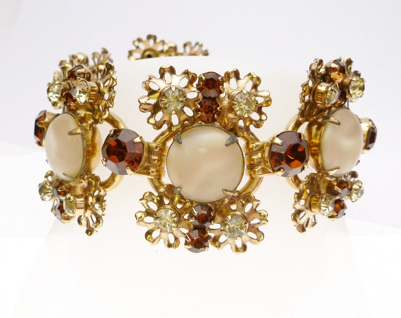 Delizza /& Elster Juliana Cream Mopnstone with Brown and Light Green Rhinestones Demi Parure 1950s Bracelet and Earrings Set Gold Tone