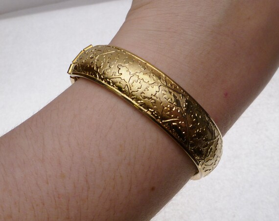 Freirich Carved Leaf Gold Tone Bangle Bracelet Etsy