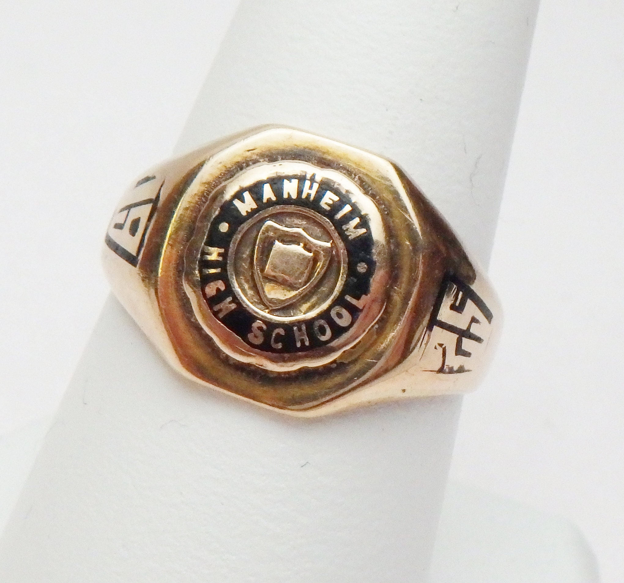 10 Kt Manheim High School 1925 Class Ring Black Enamel Yellow Gold