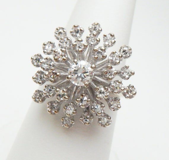 14 kt Diamond cluster Ring White Gold 1960s Etsy