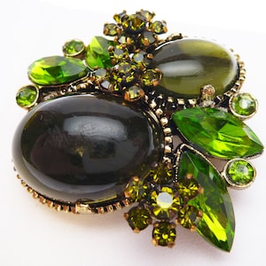 Shades of Green Floral Design Brooch