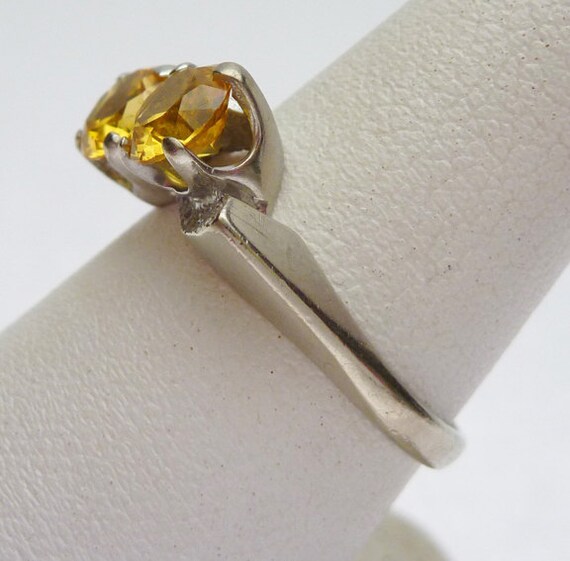 10kt November Synthetic Yellow Birthstone Ring - image 3