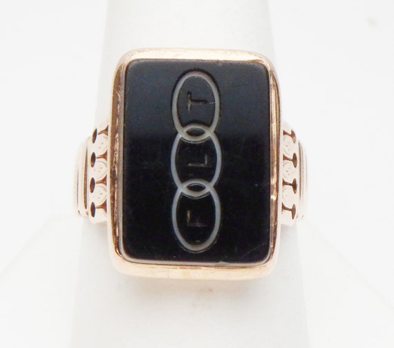 14 kt Late 1800s Carved Onyx Monogram Ring 1880s … - image 2