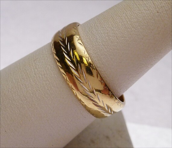 14k Etched Two Tone Band - image 3