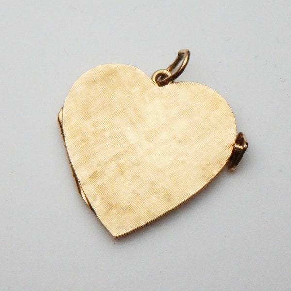 14 kt Heart Shaped Family Locket with Vintage Photo Transfers Inside 1940s Yellow Gold