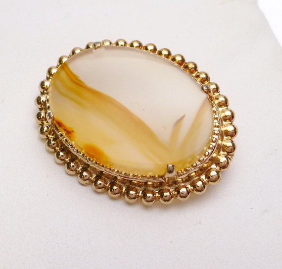 Picture Agate Brooch with Scallop Edge Gold Plated - image 1