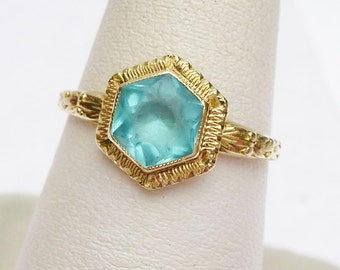 10 kt Art Deco Synthetic Blue Zircon December Hexagon Cut BirthstoneHand Carved Ring Yellow Gold