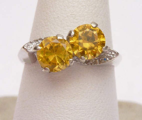 10kt November Synthetic Yellow Birthstone Ring - image 2