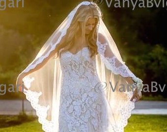 Lace veil in Cathedral length with beaded lace edge in Mantilla style, Spanish bridal veil, Catholic wedding veil, Classic cathedral veil