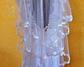 Lace Veil,  wedding veil in Two tier,  Scalloped beaded lace edge,  fingertip length,  in white or ivory