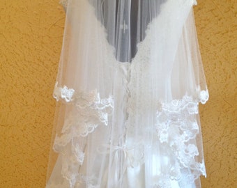 Lace Veil,  wedding veil in Two tier,  Scalloped beaded lace edge,  fingertip length,  in white or ivory