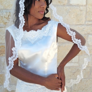 Wedding Veil, Mantilla, Single layer, with Beaded Alencon Lace, in light Ivory, or White color
