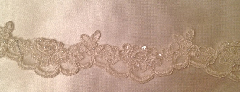 Trim lace beaded with sequences white or ivory, 1 width image 1