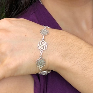Sterling Silver Seed of Life Bracelet / Sacred Geometry Flower of Life Charm Bracelet / Silver Yoga Gift or Meditation Jewelry - B301