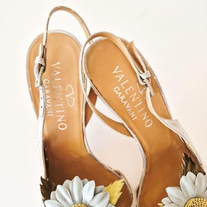 Valentino SS 2004 Slingbackklackar, Blå Prickiga Blommor, EU 37 / US 7 bild 5