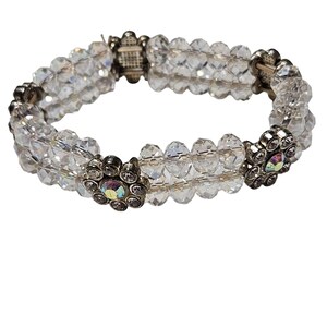 Vintage Crystal Bead Rhinestone Flower Accents Stretch Bracelet Costume Jewelry