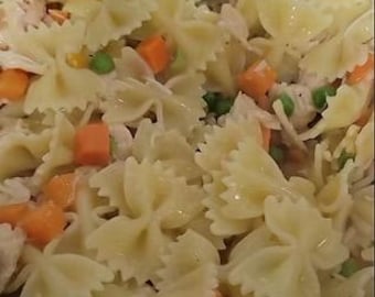 The Hungry Hippo Cafe Chicken Not Pot Pie Recipe Slower Cooker Easy Family Meals Budget Friendly