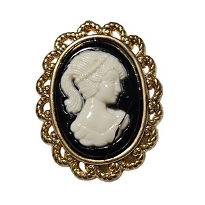 Vintage Gold Tone Cameo Brooch Pin Victorian Fashion Retro Costume Jewelry