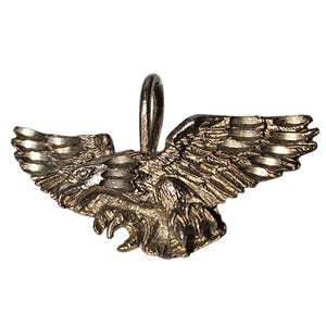 Vintage Gold Tone Flying Eagle Pendant Charm Patriotic Fashion Jewelry DIY Women