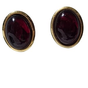 Vintage Gold Tone Oval Red Cabochon Stud Earrings Retro 50s 60s Fashion Jewelry
